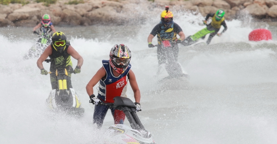 Quinze anys de regates de motos aqutiques a lAmpolla