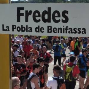 Prop de 1.000 participants a la 18a Travessia nocturna Fredes - Pa�ls GR7