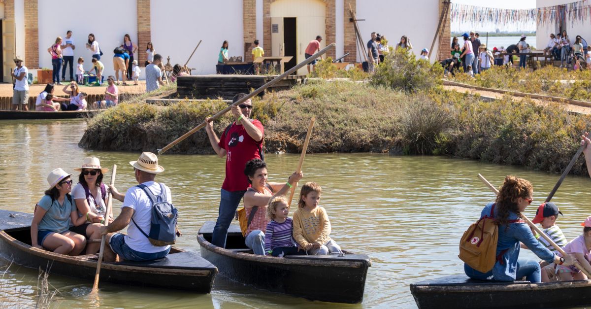 Ms de 1.800 persones, a la gran festa familiar del Delta de lEbre