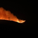 Extingit l’incendi de Tivenys, a la serra de Card-Boix