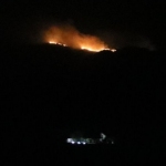 Extingit l’incendi de Tivenys, a la serra de Card-Boix