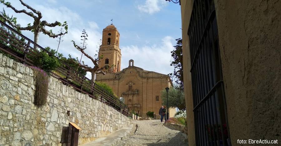 Poble Vell de Corbera dEbre i Biennal dArt (abril 2019)