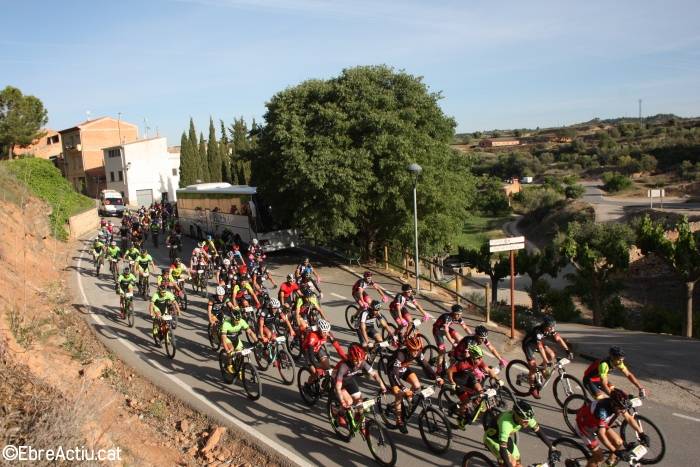 Pau Marz� i Arantxa Salvad� l�ders de la Xallenger BTT despr�s de la Transrabosenca | EbreActiu.cat, revista digital d&rsquo;oci actiu | Terres de l&rsquo;Ebre ...