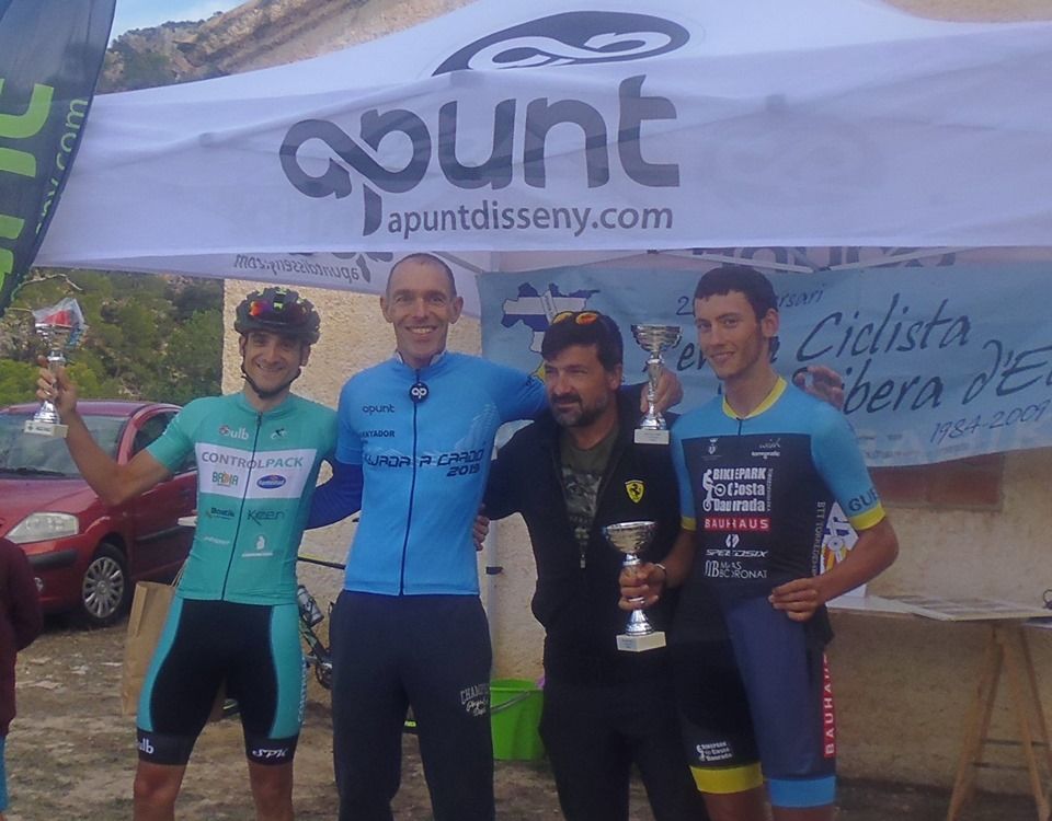 Carles Juncosa i Fina Casas guanyen la 34a Pujada a Card� | EbreActiu.cat, revista digital d&rsquo;oci actiu | Terres de l&rsquo;Ebre ...