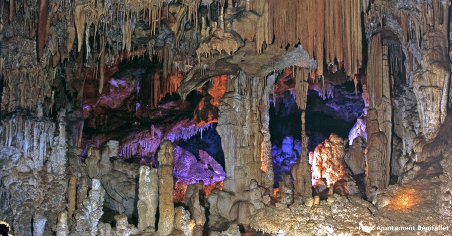 Benifallet celebra el 50� aniversari de la descoberta de les Coves Meravelles | EbreActiu.cat, revista digital d&rsquo;oci actiu | Terres de l&rsquo;Ebre ...