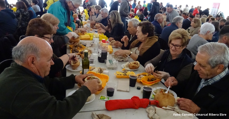 Los restaurantes de la Ribera d’Ebre sirven 667 menús durante las Jornadas Gastronómicas de la Clotxa | EbreActiu.cat, revista digital de ocio activo | Terres de l’Ebre... Los restaurantes de la Ribera d’Ebre sirven 667 menús durante las Jornadas Gastronómicas de la Clotxa | EbreActiu.cat, revista digital de ocio activo | Terres de l’Ebre...