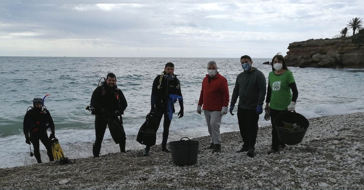 Agua Sub Vinars realitza una jornada de neteja del fons mar de diferents cales del litoral vinarosenc