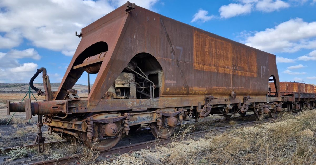 Endesa cedeix al Museu del Ferrocarril a Mra la Nova un vag tremuja de la central dAndorra de Teruel