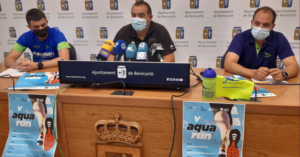 La festa popular de lAquarun torna a lesplanada del port de Benicarl el 8 dagost