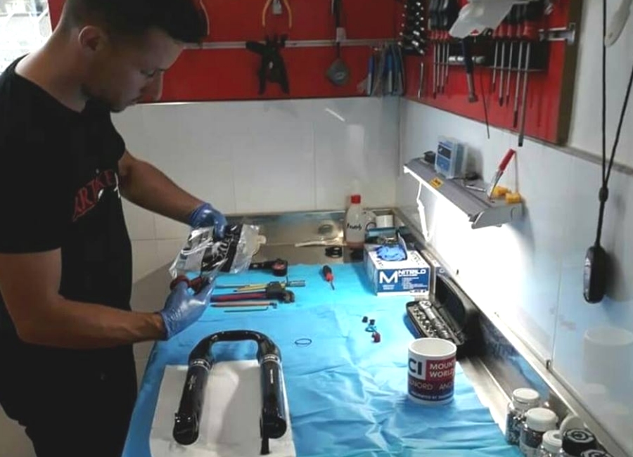 ART BIKES TALLER | EbreActiu.cat, revista digital per a la gent activa | Terres de l’Ebre... ART BIKES TALLER | EbreActiu.cat, revista digital per a la gent activa | Terres de l’Ebre...