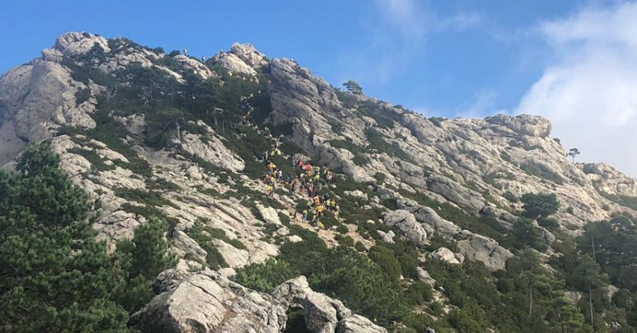 Ms de 16.000 persones clamen per la llibertat des dels cims de Catalunya