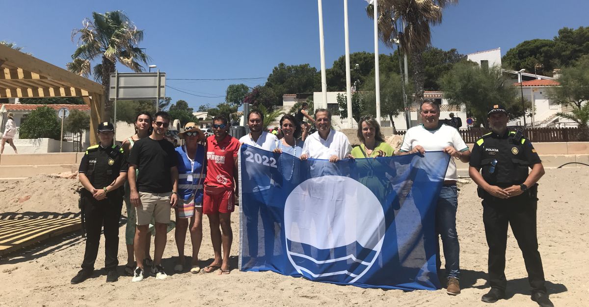 La Bandera Blava oneja ja a les platges de lArenal, de la Punta del Riu i del Torn de Vandells i lHospitalet de lInfant