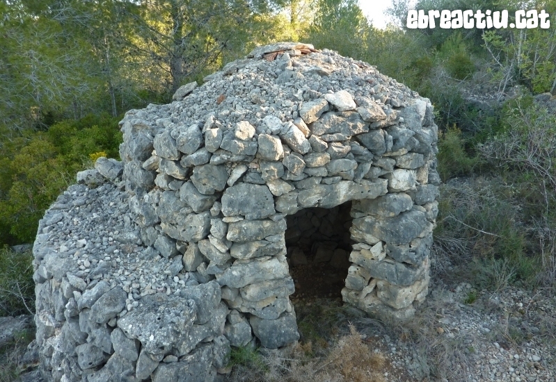 Barracas de piedra en seco en Freginals | EbreActiu.cat, revista digital de ocio activo | Terres de l&rsquo;Ebre...