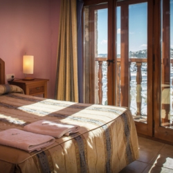 CASA REFUGI EL BOIXAR. CASA LA ROUREDA<br>El Boixar