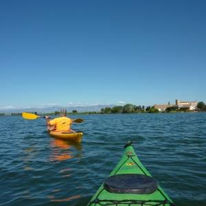 Illes de Gr�cia i Sapinya en caiac (riu Ebre)