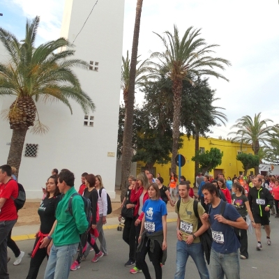 Ms de 700 persones inunden els camins del Delta caminant sota la lluna plena