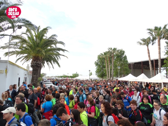 Més de 700 persones inunden els camins del Delta caminant sota la lluna plena | EbreActiu.cat, revista digital d’oci actiu | Terres de l’Ebre ... Més de 700 persones inunden els camins del Delta caminant sota la lluna plena | EbreActiu.cat, revista digital d’oci actiu | Terres de l’Ebre ...
