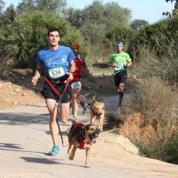 Muy buena participaci�n en el primer canicros de la temporada 2016/17