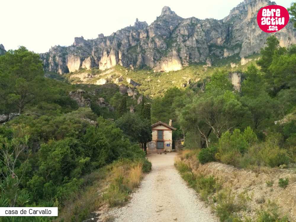 Un Km vertical, dos moles i dos forats | EbreActiu.cat, revista digital d&rsquo;oci actiu | Terres de l&rsquo;Ebre ...