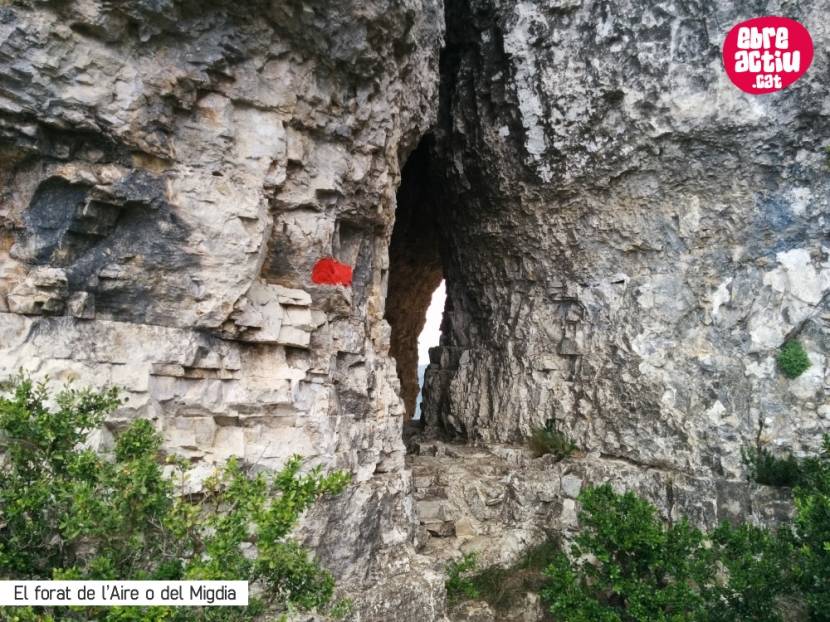 Un Km vertical, dos moles i dos forats | EbreActiu.cat, revista digital d&rsquo;oci actiu | Terres de l&rsquo;Ebre ...