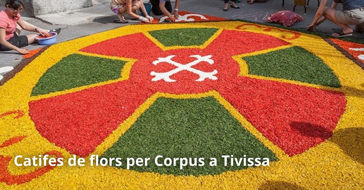 Catifes de flors per Corpus a Tivissa Catifes de flors per Corpus a Tivissa