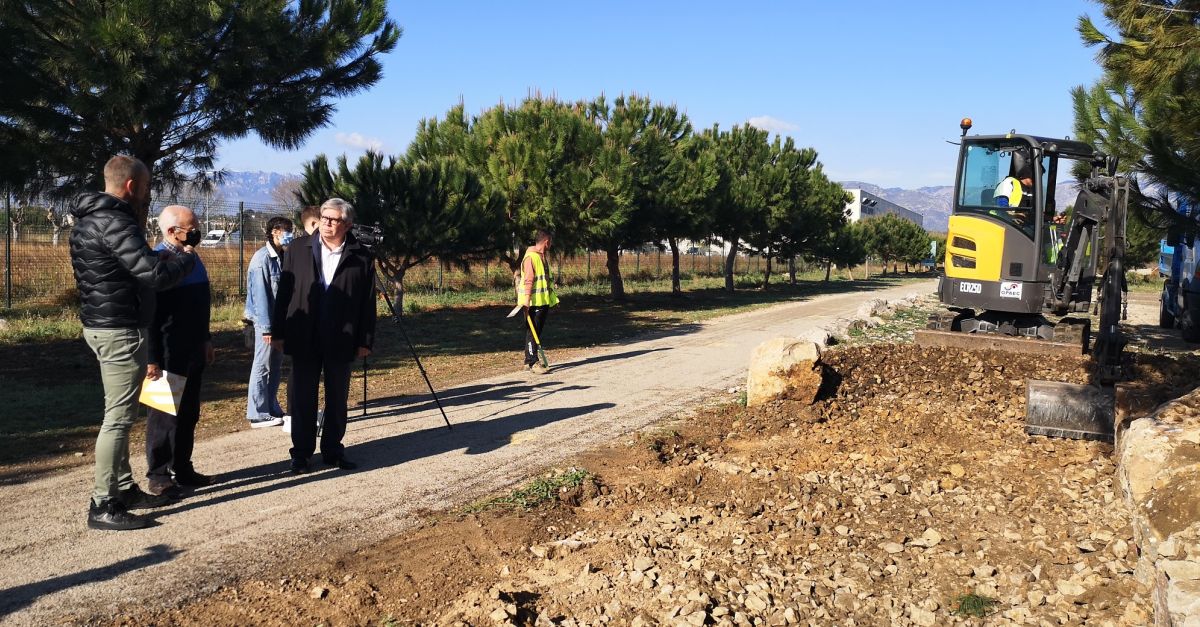 El Consell Comarcal del Baix Ebre amplia i illumina la Via Verda entre Tortosa i Roquetes