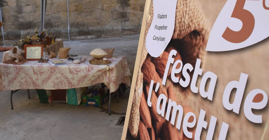 Cinquena edici de la Festa de lAmetlla de la Pobla de Massaluca