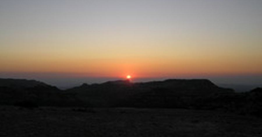 Ascensi� en lluna plena al cim de Montsant