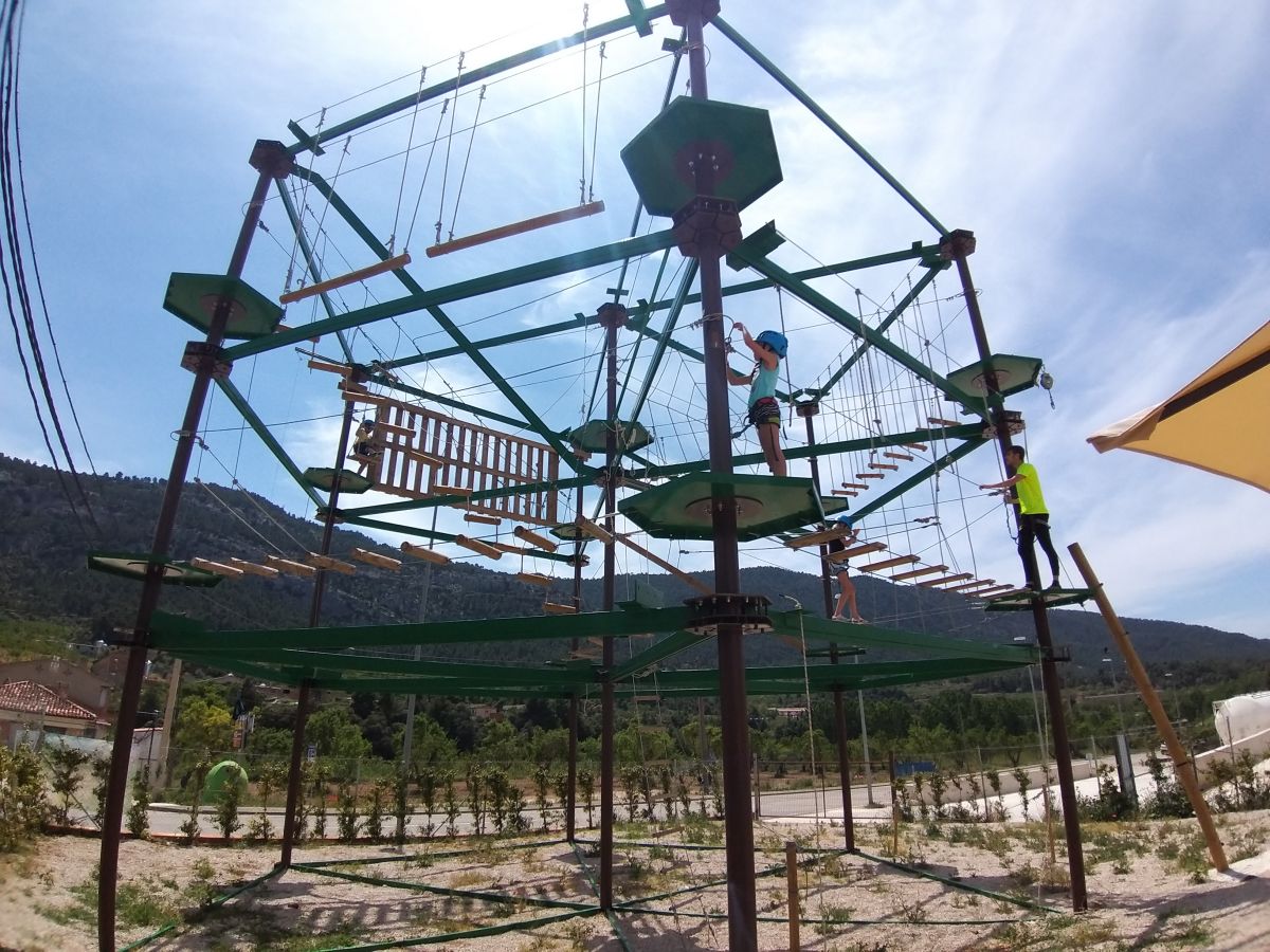 Tirolina Fuestespalda | EbreActiu.cat, revista digital de ocio activo | Terres de l’Ebre... Tirolina Fuestespalda | EbreActiu.cat, revista digital de ocio activo | Terres de l’Ebre...