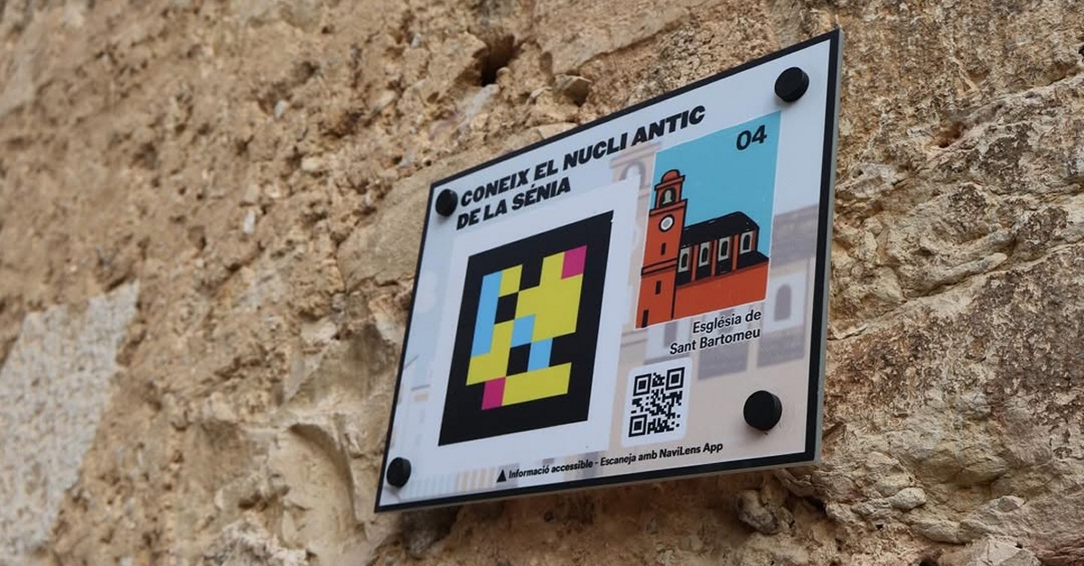 La S�nia presenta la ruta audioguiada universal �Coneix el nucli antic�