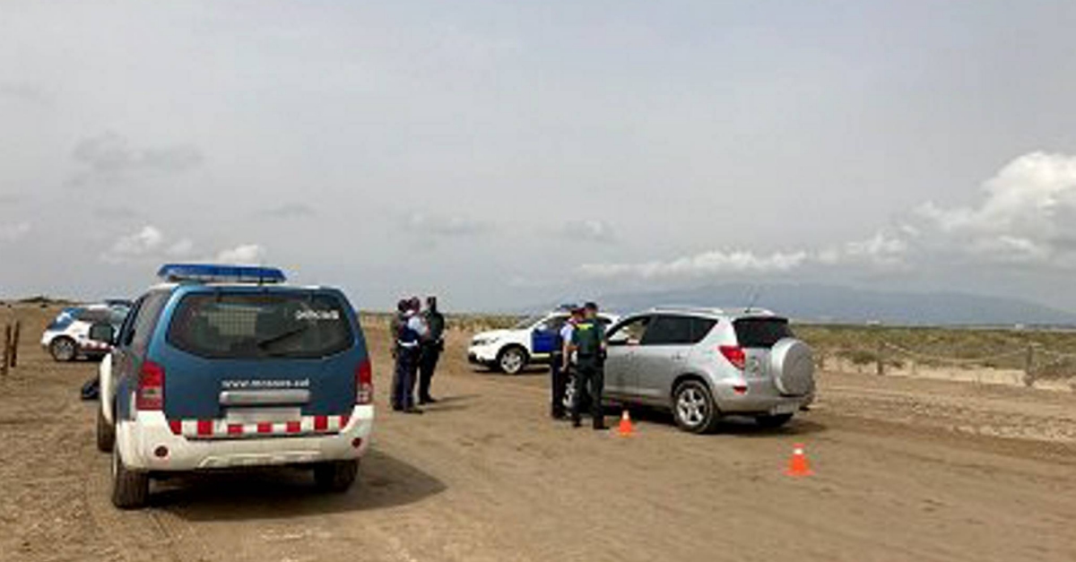 Els cossos policials fan controls informatius per conscienciar els visitants d’un s sostenible i respectus del delta