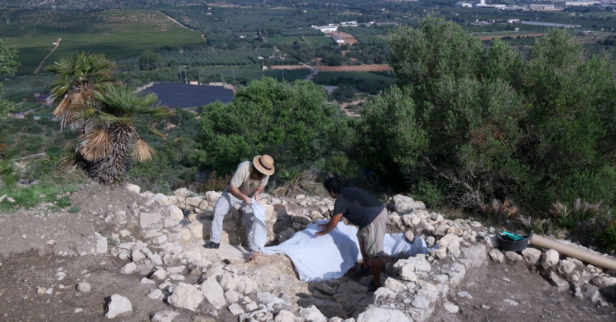 Los arquelogos siguen excavando en Amposta un poblado ibrico que puede explicar cmo era el delta del Ebro en la poca