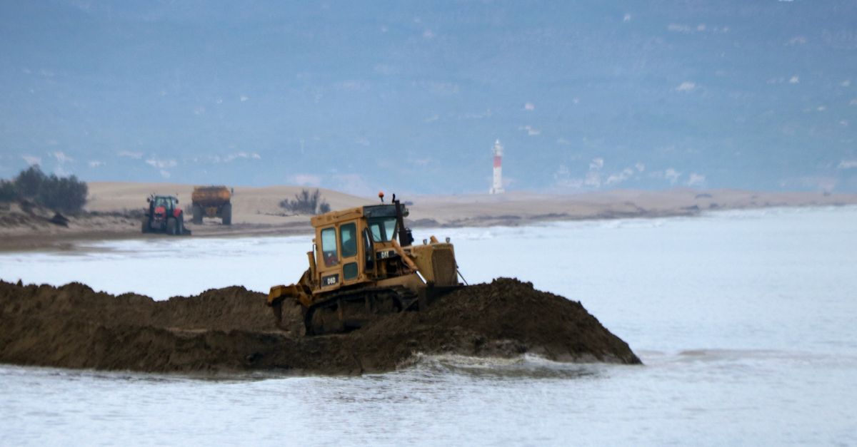 Costes defensa que el futur del Delta passa per "alimentar-lo regularment amb sorres" i que cal decidir com es fa
