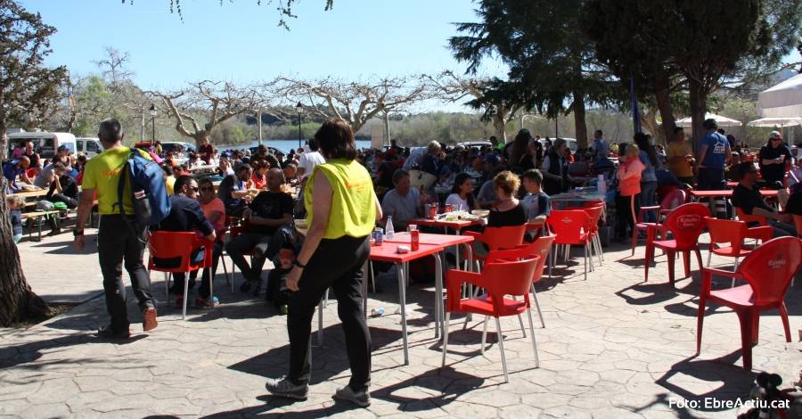 Zaid Ait Malek i Ester Casajuana guayen l’11a Cursa La Cameta Coixa de Miravet | EbreActiu.cat, revista digital d’oci actiu | Terres de l’Ebre ... Zaid Ait Malek i Ester Casajuana guayen l’11a Cursa La Cameta Coixa de Miravet | EbreActiu.cat, revista digital d’oci actiu | Terres de l’Ebre ...