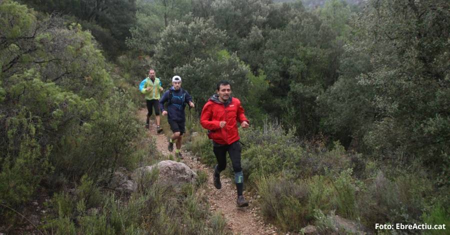 Pere Aurell i Ester Casajuana guanyen la Cursa de les Roques | EbreActiu.cat, revista digital d’oci actiu | Terres de l’Ebre ...