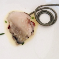 El port pesquer de l&rsquo;Ampolla reuneix m�s de 4.000 persones en la XXVII Diada de l&rsquo;Ostra del Delta