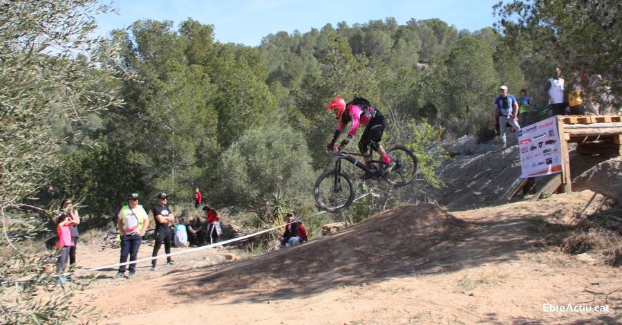 La 6a edició de l’Endubitem assoleix la xifra rècord de 420 participants | EbreActiu.cat, revista digital d’oci actiu | Terres de l’Ebre ... La 6a edició de l’Endubitem assoleix la xifra rècord de 420 participants | EbreActiu.cat, revista digital d’oci actiu | Terres de l’Ebre ...
