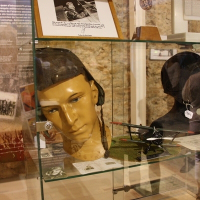 La S�nia acull centenars de visitants a la Diada Commemorativa del Camp d&rsquo;Aviaci�