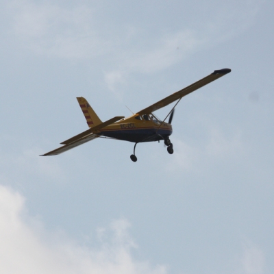 La S�nia acull centenars de visitants a la Diada Commemorativa del Camp d&rsquo;Aviaci�