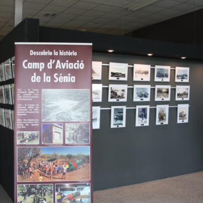La S�nia acull centenars de visitants a la Diada Commemorativa del Camp d&rsquo;Aviaci�