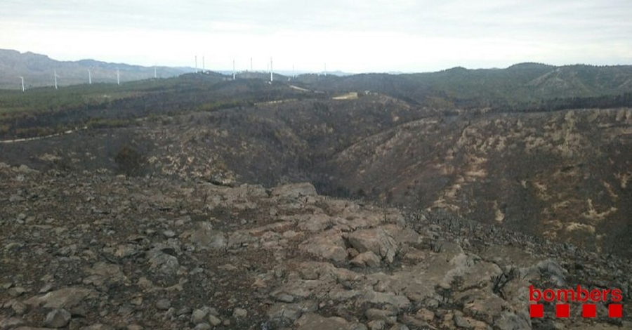Estabilitzat l’incendi del Perelló | EbreActiu.cat, revista digital d’oci actiu | Terres de l’Ebre ... Estabilitzat l’incendi del Perelló | EbreActiu.cat, revista digital d’oci actiu | Terres de l’Ebre ...
