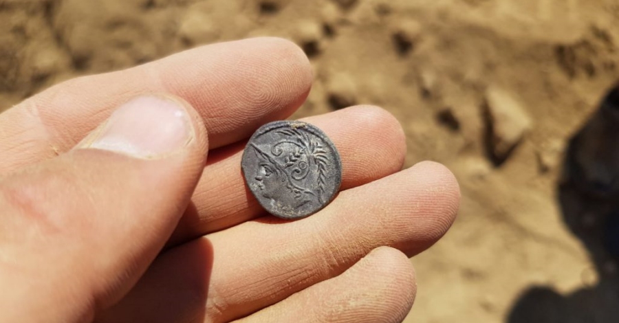 Les excavacions al jaciment de l&rsquo;Assut de Tivenys descobreixen nous edificis defensius associats a la muralla | EbreActiu.cat, revista digital d&rsquo;oci actiu | Terres de l&rsquo;Ebre ...