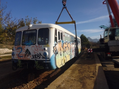 Un ferrobus a l&rsquo;antiga estaci� de Bot donar� servei de bar a la Via Verda | EbreActiu.cat, revista digital d&rsquo;oci actiu | Terres de l&rsquo;Ebre ...