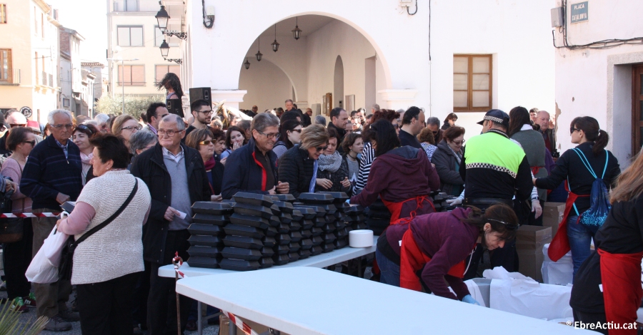 �xit consolidat de la Festa de la Clotxa de la Ribera d&rsquo;Ebre, amb 1.500 clotxes servides a Benissanet | EbreActiu.cat, revista digital d&rsquo;oci actiu | Terres de l&rsquo;Ebre ...
