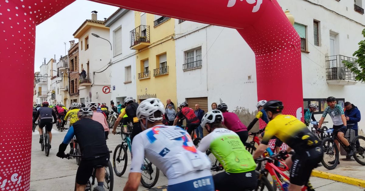 Riba-roja dEbre dona el tret de sortida a la Xallenger BTT Terres de lEbre 2025 amb la 8a Figot Race