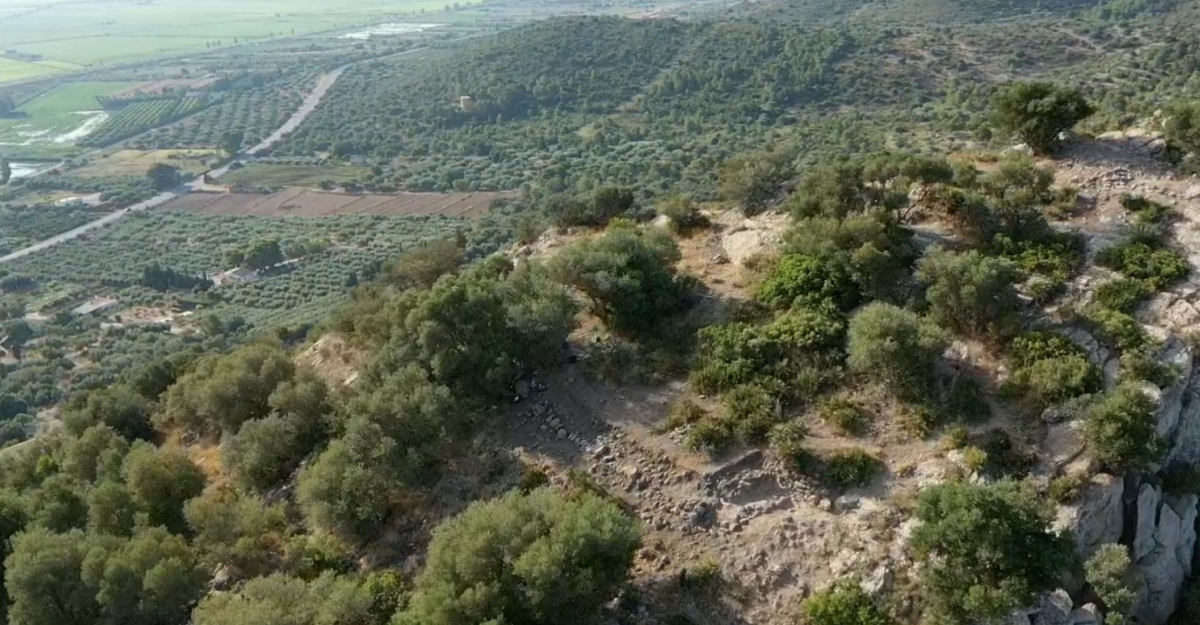 Les primeres excavacions al jaciment de lAntic dAmposta amplien dos segles ms la seua cronologia