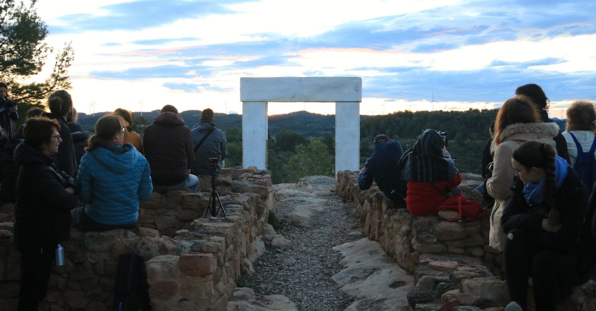 El jaciment protohistòric de la Gessera, a Caseres, recobra el seu passat sagrat coincidint amb l’equinocci de primavera | EbreActiu.cat, revista digital d’oci actiu | Terres de l’Ebre ... El jaciment protohistòric de la Gessera, a Caseres, recobra el seu passat sagrat coincidint amb l’equinocci de primavera | EbreActiu.cat, revista digital d’oci actiu | Terres de l’Ebre ...