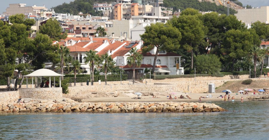 L’agost porta una ocupació del 90% als hotels i habitatges d’ús turístic de la Ràpita | EbreActiu.cat, revista digital d’oci actiu | Terres de l’Ebre ... L’agost porta una ocupació del 90% als hotels i habitatges d’ús turístic de la Ràpita | EbreActiu.cat, revista digital d’oci actiu | Terres de l’Ebre ...