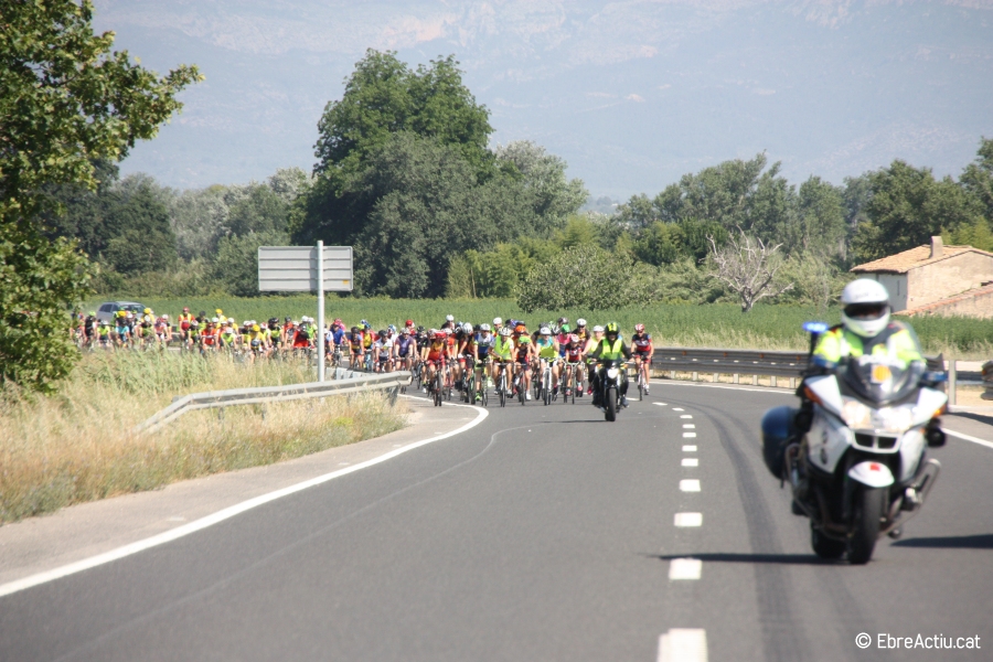 Els ciclistes ebrencs es manifesten contra els accidents en carretera | EbreActiu.cat, revista digital d&rsquo;oci actiu | Terres de l&rsquo;Ebre ...