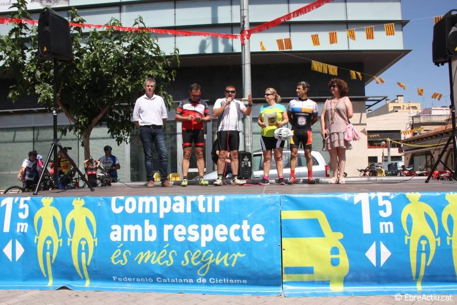 Els ciclistes ebrencs es manifesten contra els accidents en carretera | EbreActiu.cat, revista digital d&rsquo;oci actiu | Terres de l&rsquo;Ebre ...